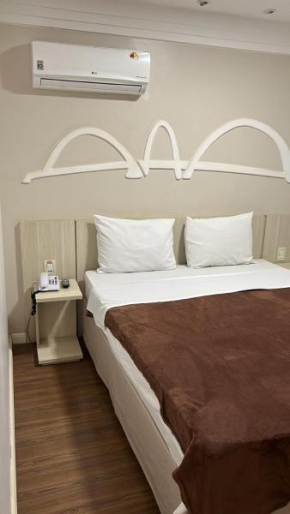 Flat Particular, Mercure Líder